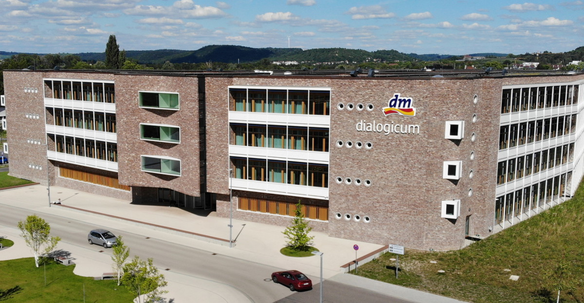 dmTECH GmbH – Tech-Shuttle
